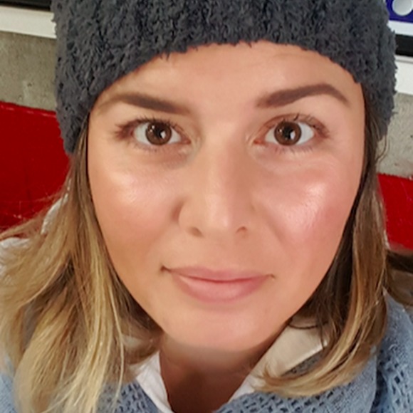 Meet your Posher, Amanda - Picture 1 of 1